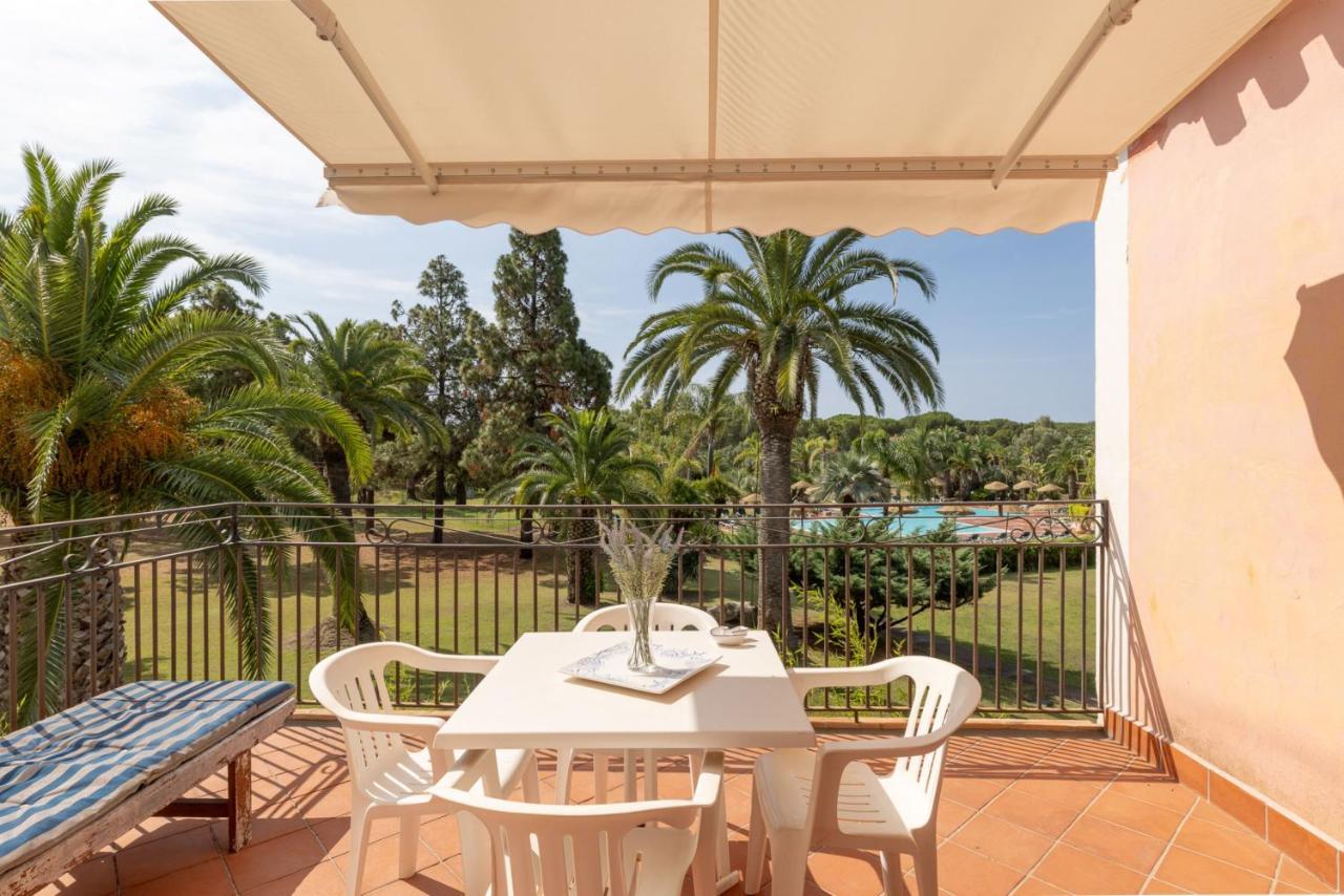 Apartments In Residence With Swimming Pool In Santa Margherita Di Pula, 250 Meters From The Sea エクステリア 写真